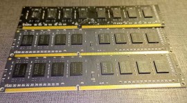 3 Pentes DDR3 1600MHz 1 X 8GB + 2 x 4GB